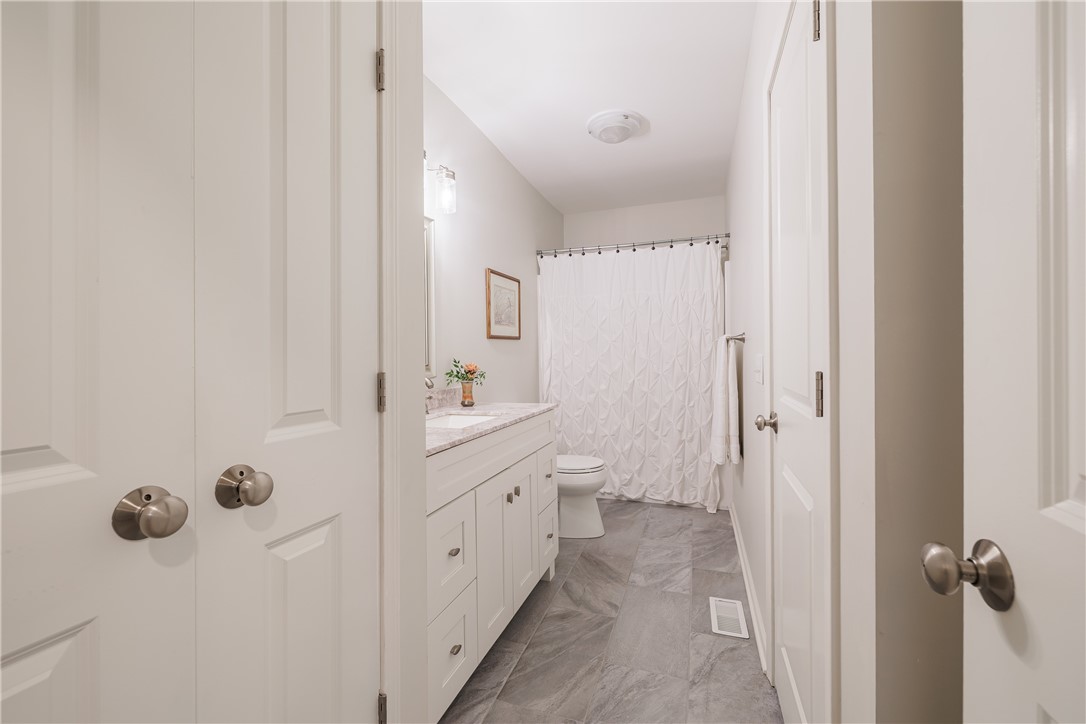 1236 Salt Road Webster, NY 14580 - Photo 25 of 49