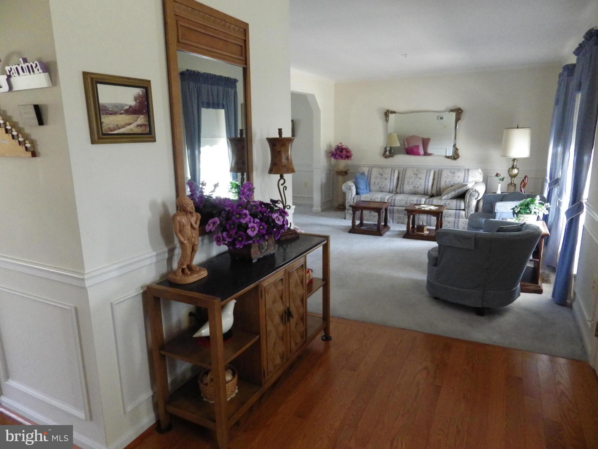510 Small Reward Road Huntingtown, MD 20639 - Photo 4 of 30 Living Room