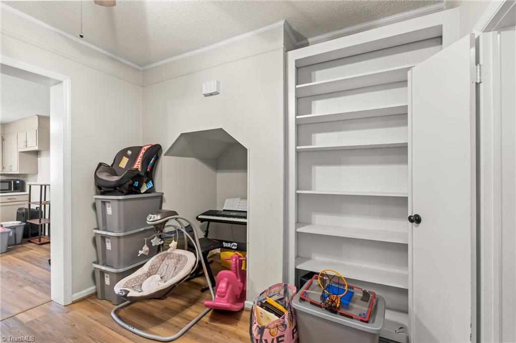 1615 Rankin Road Greensboro, NC 27405 - Photo 14 of 37
