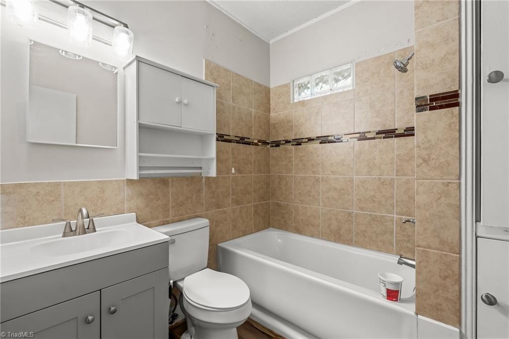 1615 Rankin Road Greensboro, NC 27405 - Photo 23 of 37