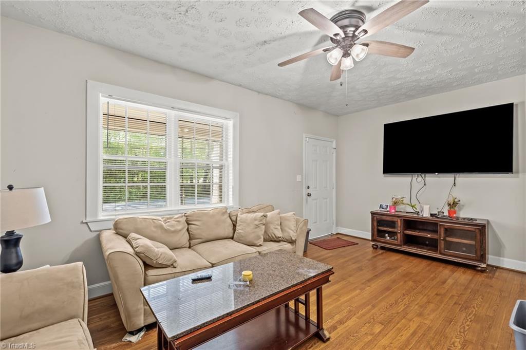 1615 Rankin Road Greensboro, NC 27405 - Photo 7 of 37