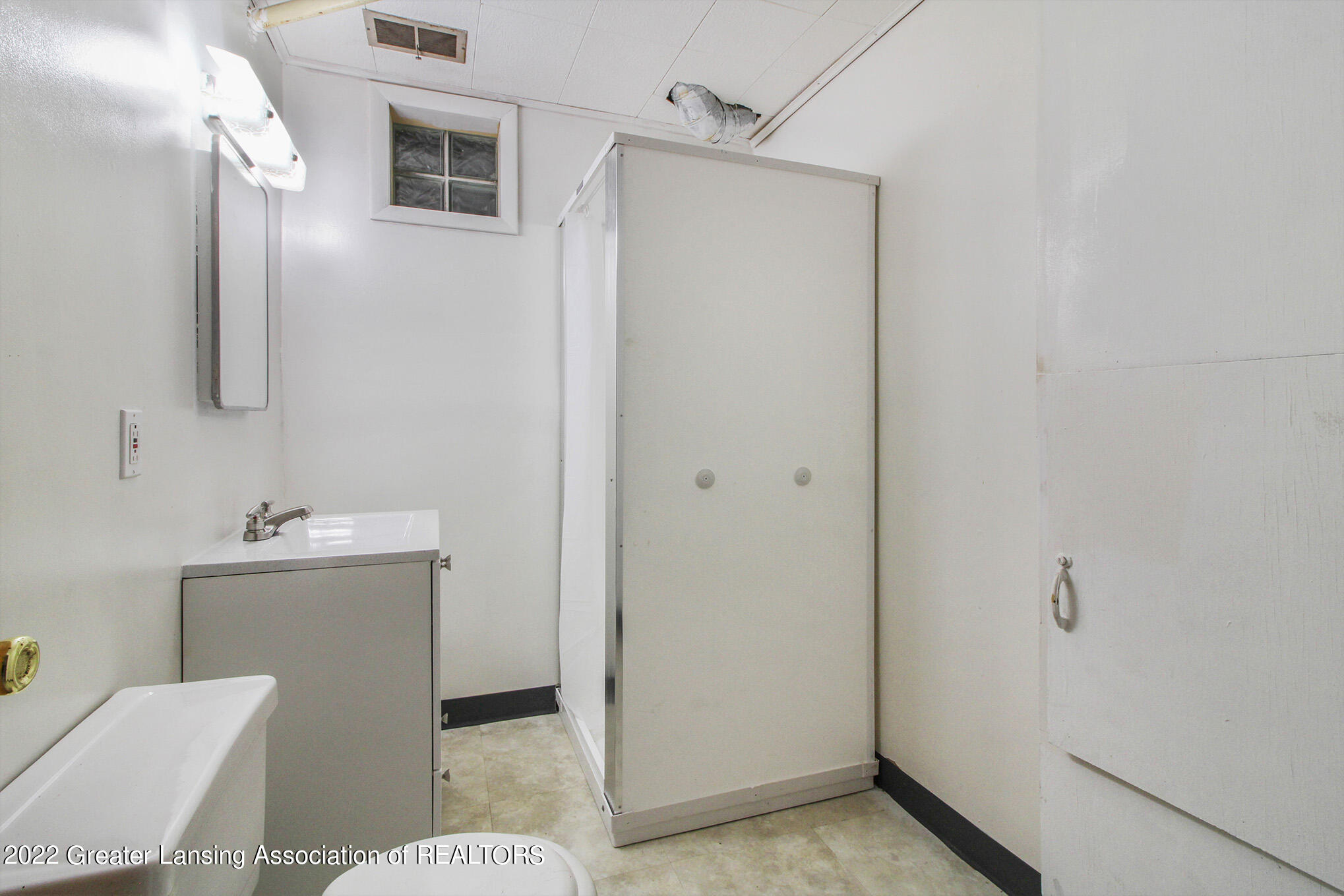 3065 East State Road Lansing, MI 48906 - Photo 18 of 29 18