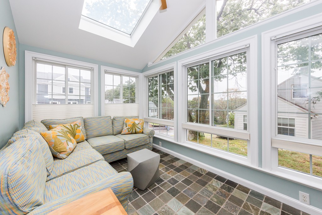 87 Richfield Road Arlington, MA 02474 - Photo 4 of 20 Gallery Image 4