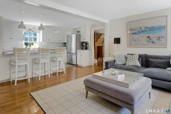 $1,399,000 | 18 Forest Lane, Wilton, CT 06897