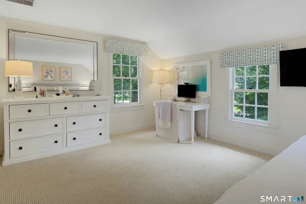 $1,399,000 | 18 Forest Lane, Wilton, CT 06897