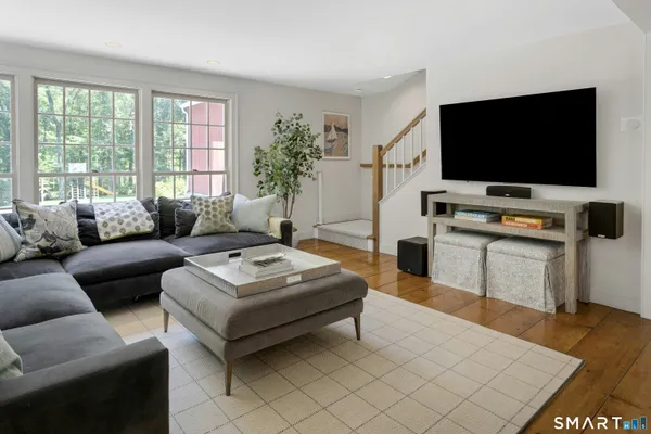 $1,399,000 | 18 Forest Lane, Wilton, CT 06897