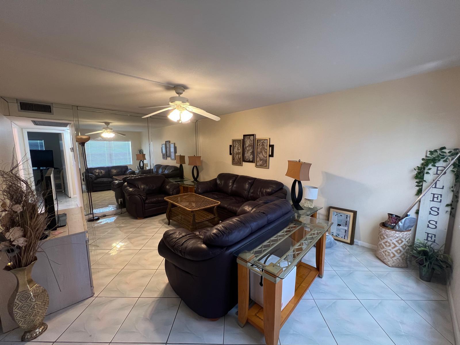 43 Fanshaw Drive Boca Raton, FL 33434 - Photo 5 of 11 WhatsApp Image 2025-09-11 at 5.23.47 PM