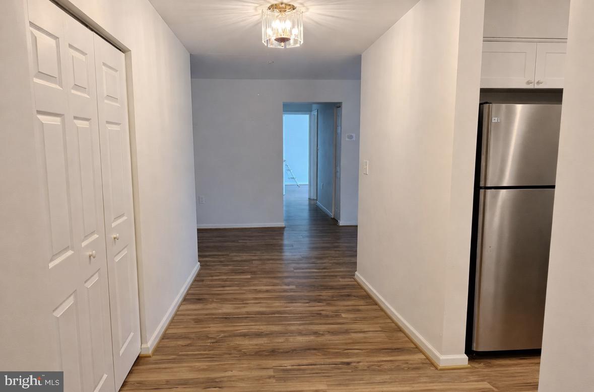 8503 Falls Run Road, Unit B Ellicott City, MD 21043 - Photo 4 of 23 Bright and inviting entryway space.