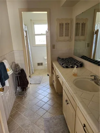 $430,000 | 805 South Country Club Drive, Butler, MO 64730