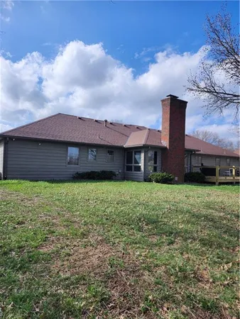 $430,000 | 805 South Country Club Drive, Butler, MO 64730