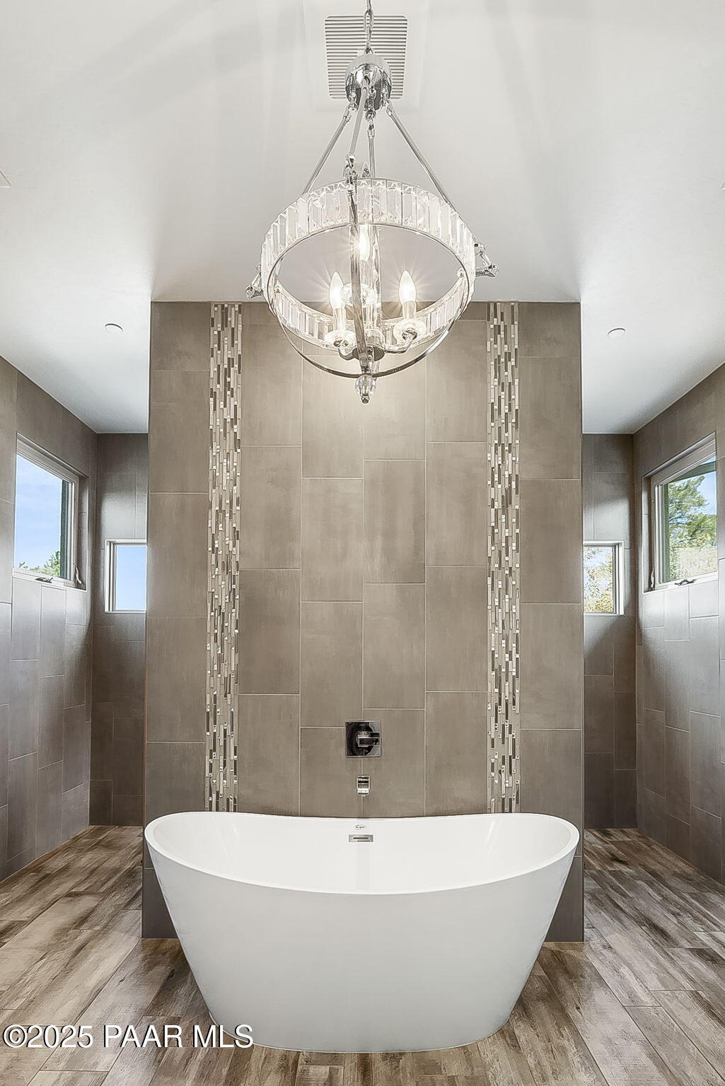 5245 West Three Forks Road Prescott, AZ 86305 - Photo 35 of 68 a view of a bathtub in bathroom with shower
