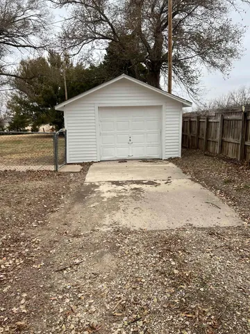 $140,000 | 3544 Southwest 100th Street, Augusta, KS 67010