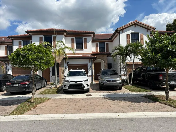 $3,600 | 10371 West 33rd Court, Unit 10371, Hialeah, FL 33018