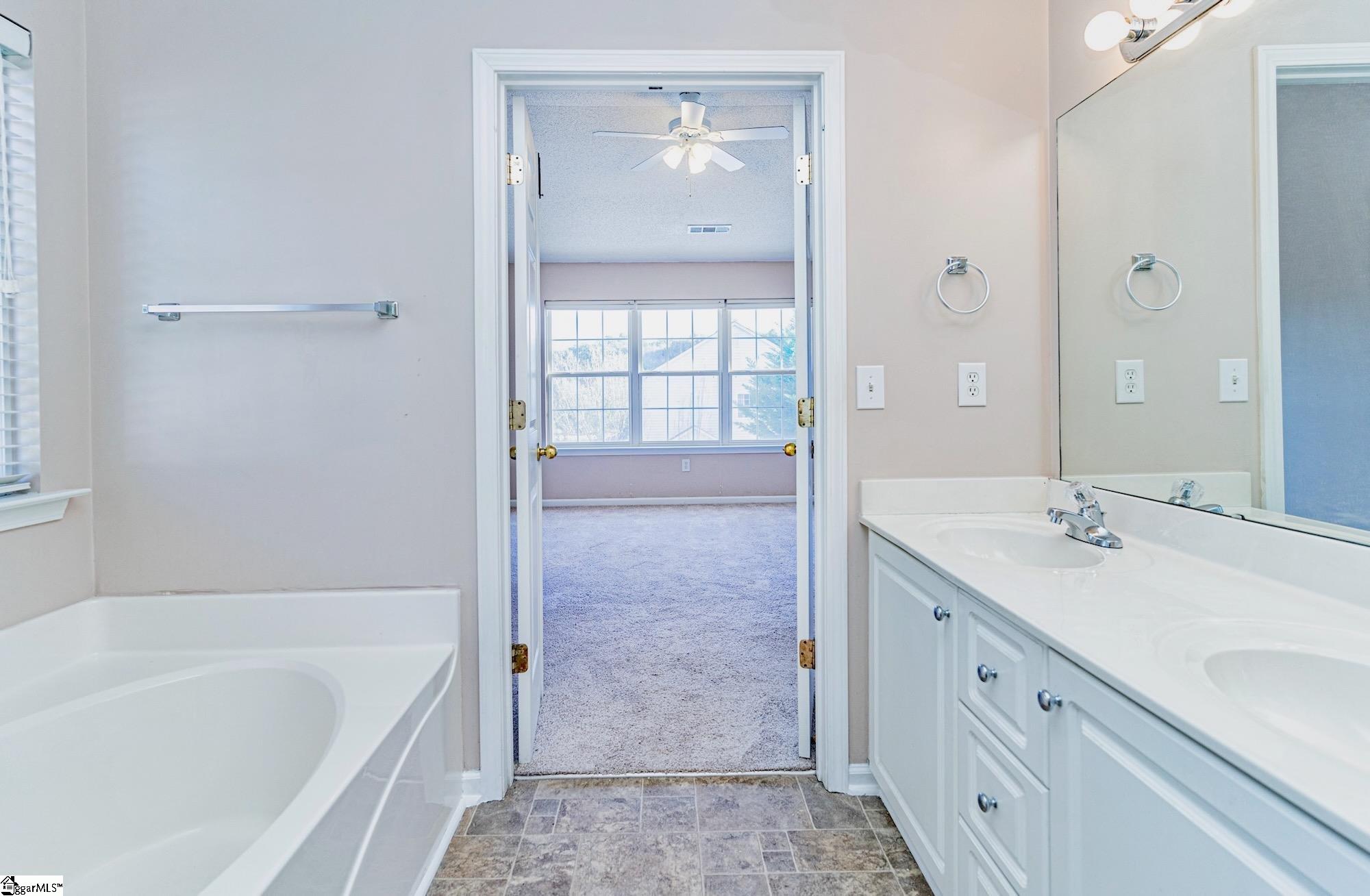 403 Canvasback Way Easley, SC 29642 - Photo 17 of 29 Gallery Image 17