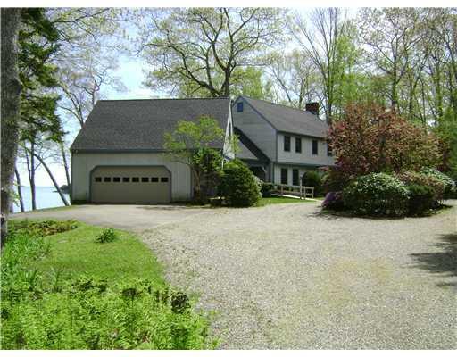 25 Harbor Road Camden, ME 04843 - Photo 6 of 16 Exterior Front.