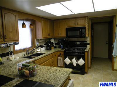 4609 Crystal Ridge Cove Fort Wayne, IN 46835 - Photo 4 of 20 Gallery Image 4
