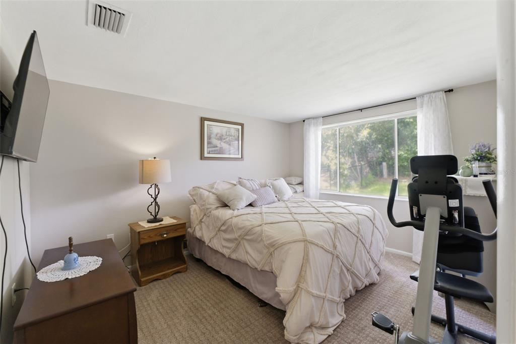 12219 Quail Run Row Bayonet Point, FL 34667 - Photo 10 of 36