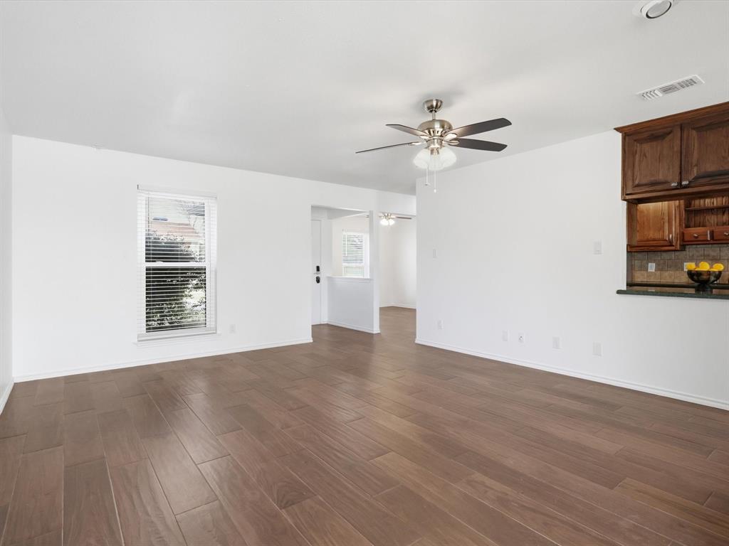 2110 Azalea Street Denton, TX 76205 - Photo 11 of 29