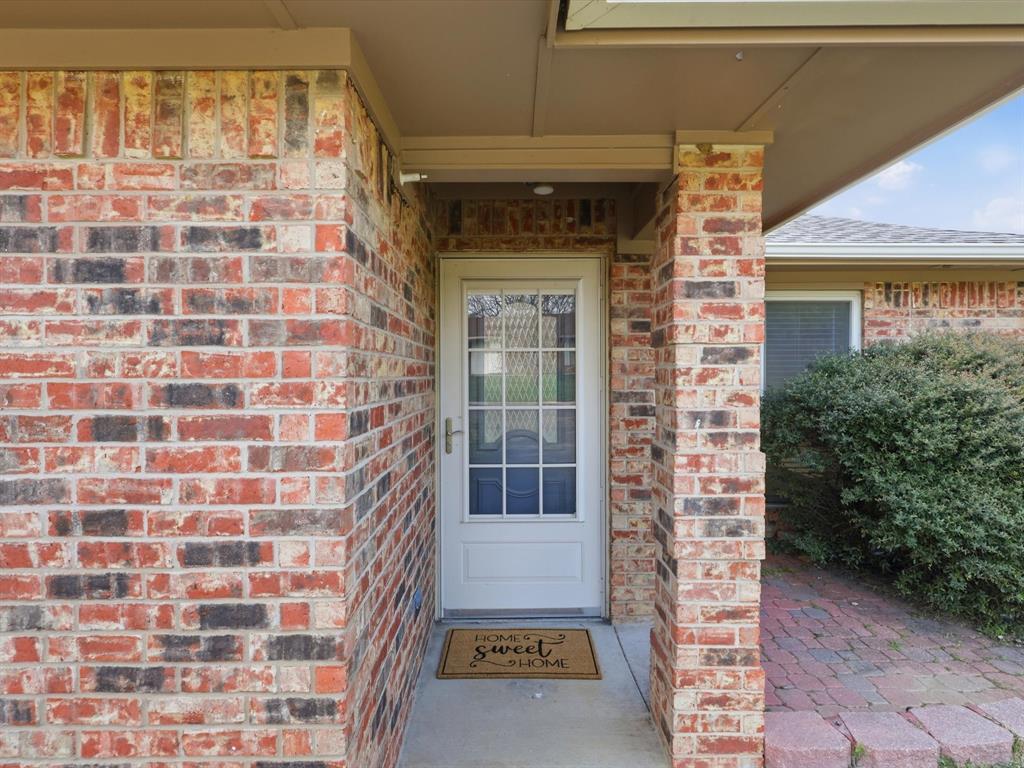 2110 Azalea Street Denton, TX 76205 - Photo 3 of 29 Welcome home!