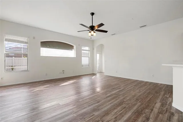 $3,700 | 6121 46th Lane East, Bradenton, FL 34203