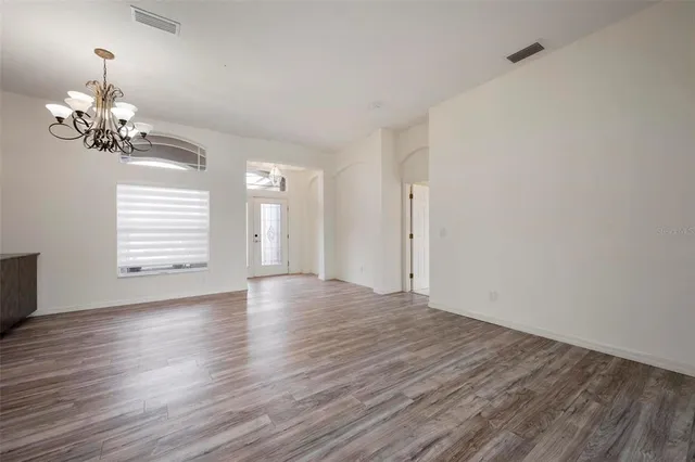 $3,700 | 6121 46th Lane East, Bradenton, FL 34203