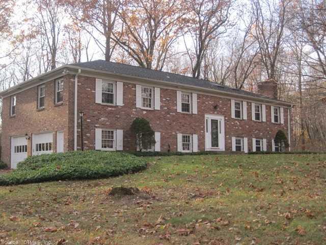 34 Mulberry Road Woodbridge, CT 06525 - Photo 1 of 1 Exterior Front.