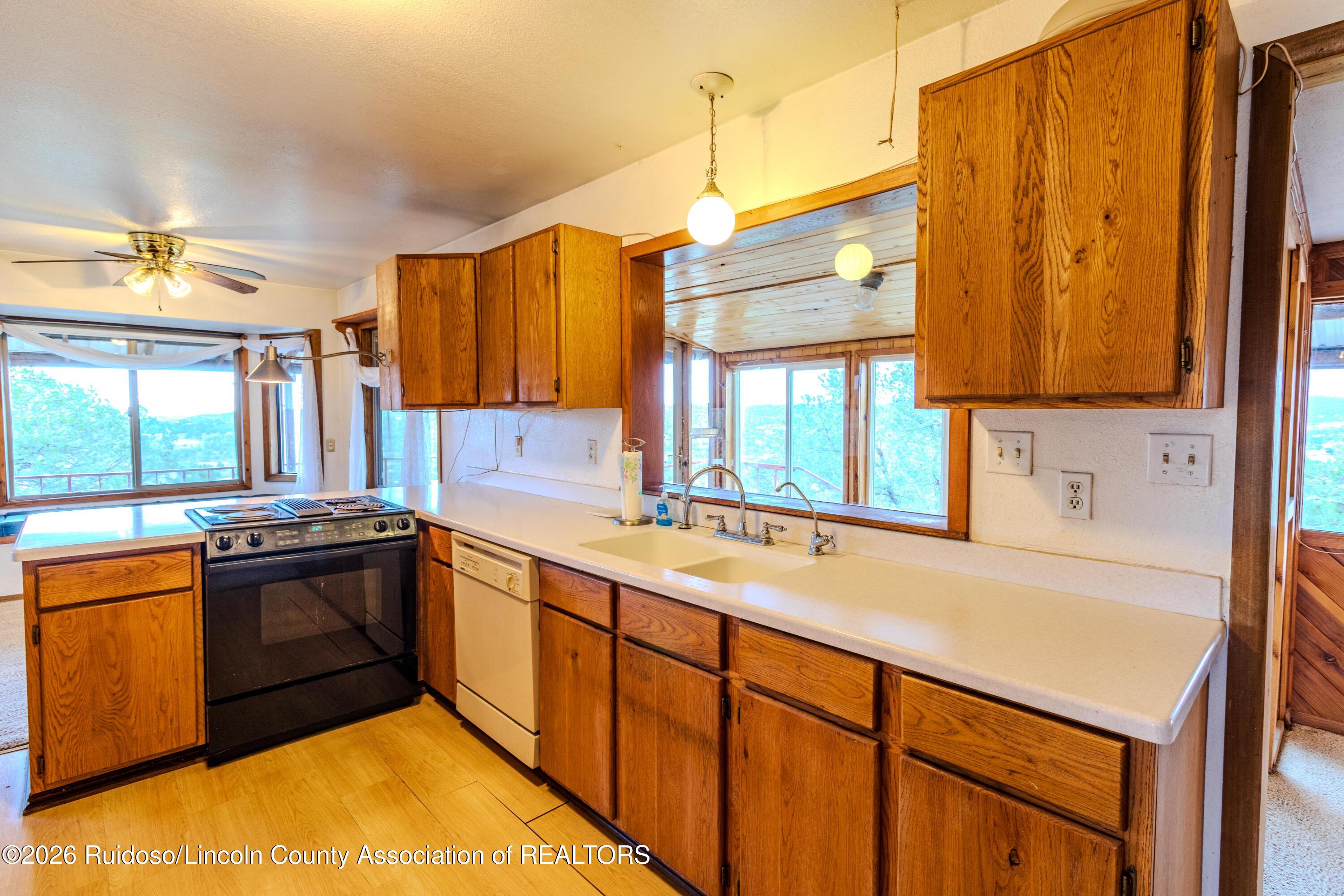 270 Main Road Capitan, NM 88316 - Photo 10 of 45 Gallery Image 10