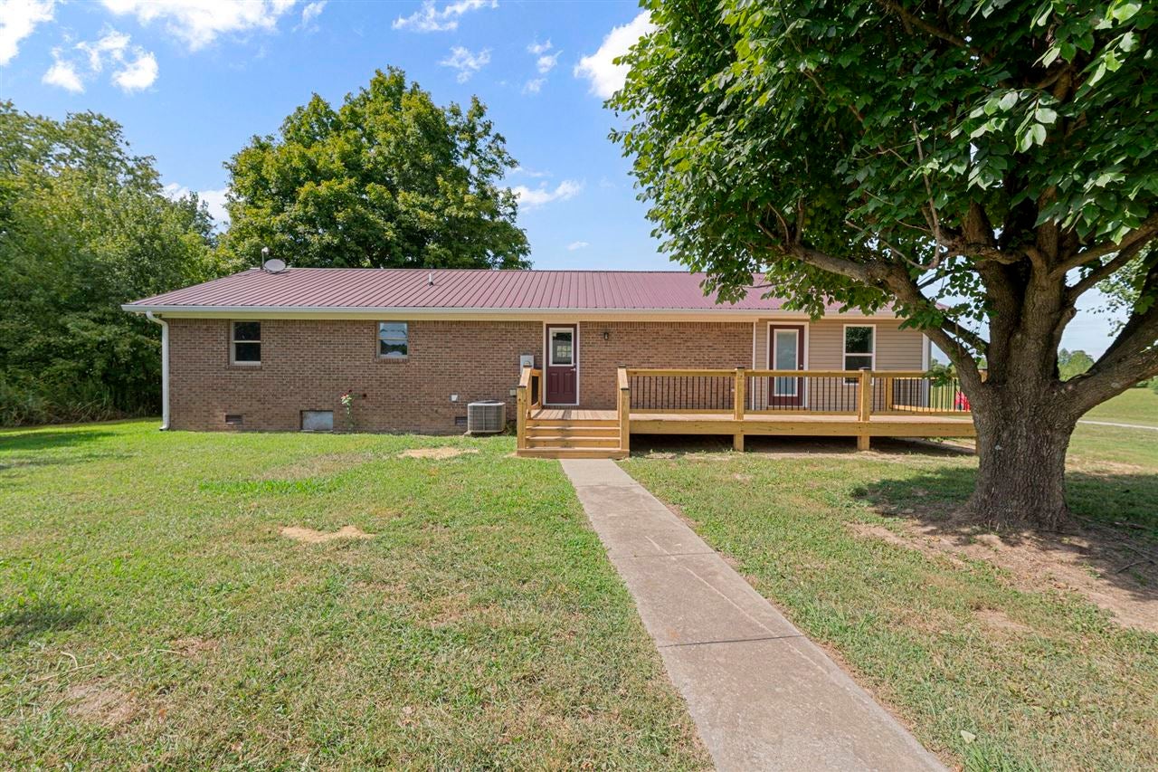 1457 Sunfish Bee Spring Road Bee Spring, KY 42207 - Photo 21 of 25 Gallery Image 21