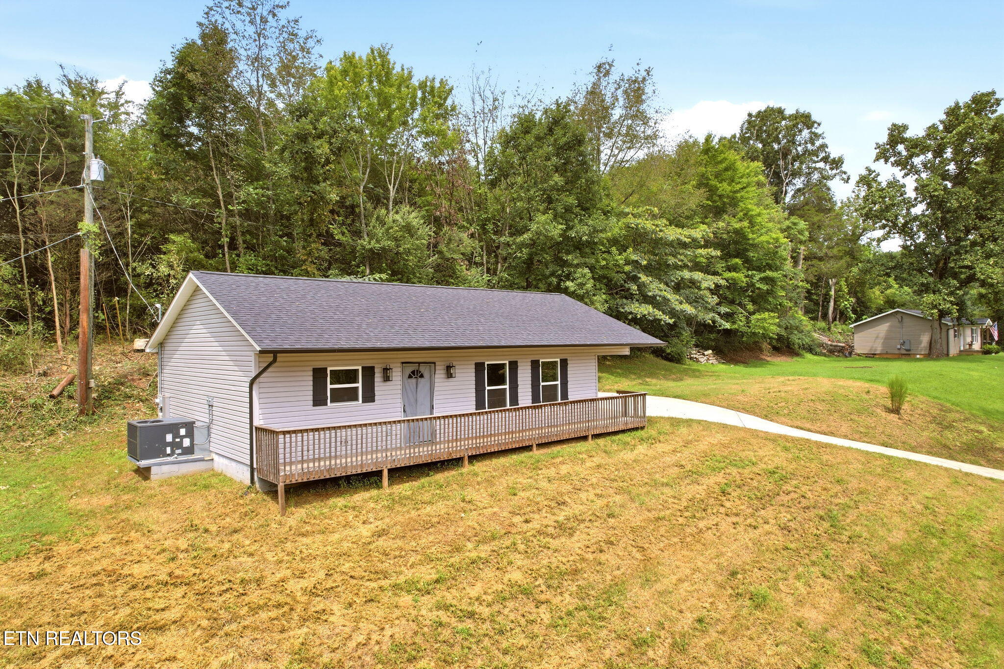 219 Offutt Road Clinton, TN 37716 - Photo 3 of 24 2-web-or-mls-DJI_0174