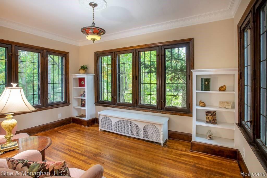 205 Merriweather Road Grosse Pointe Farms, MI 48236 - Photo 12 of 36