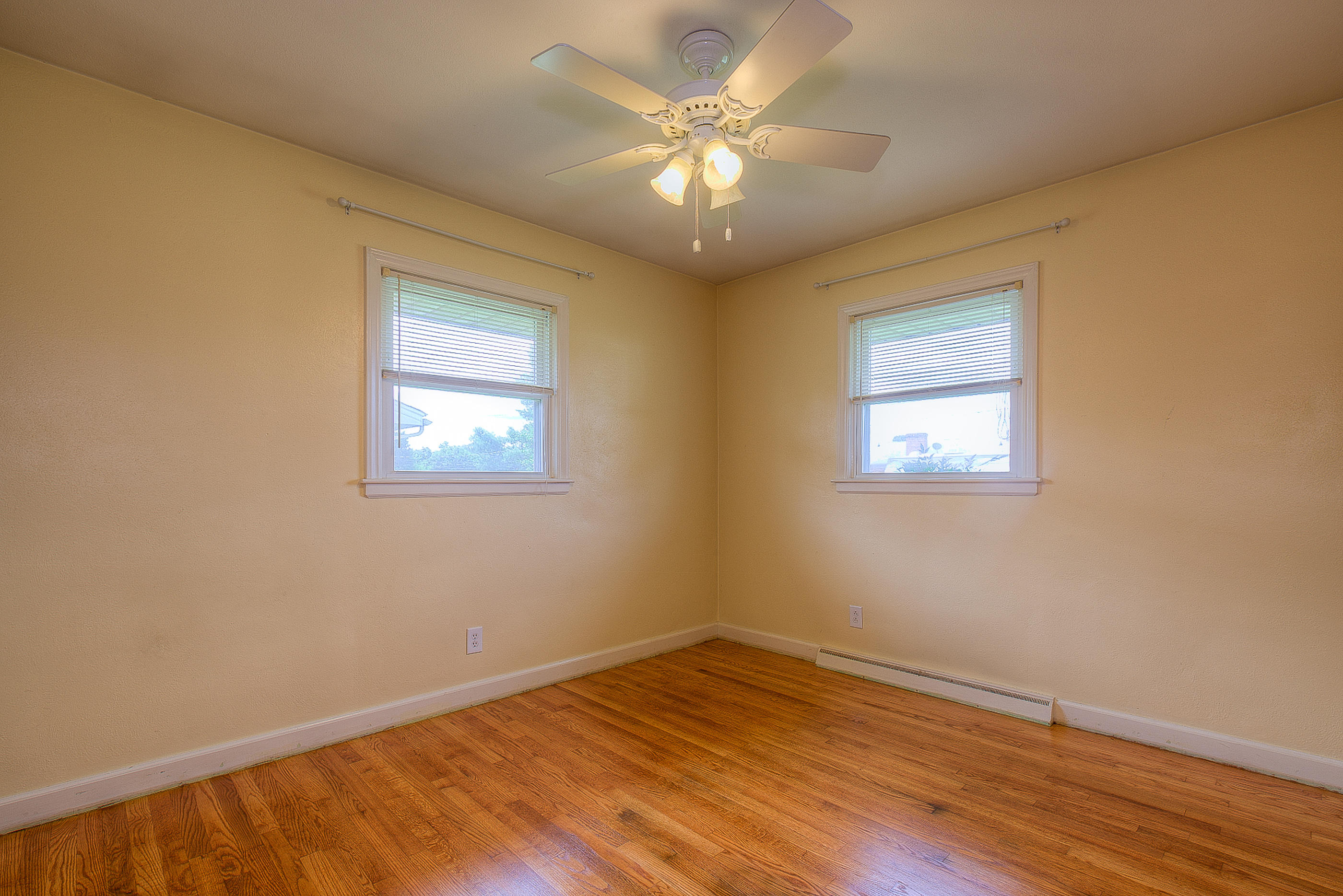 5710 Darby Road Roanoke, VA 24012 - Photo 13 of 24 Bedroom 2