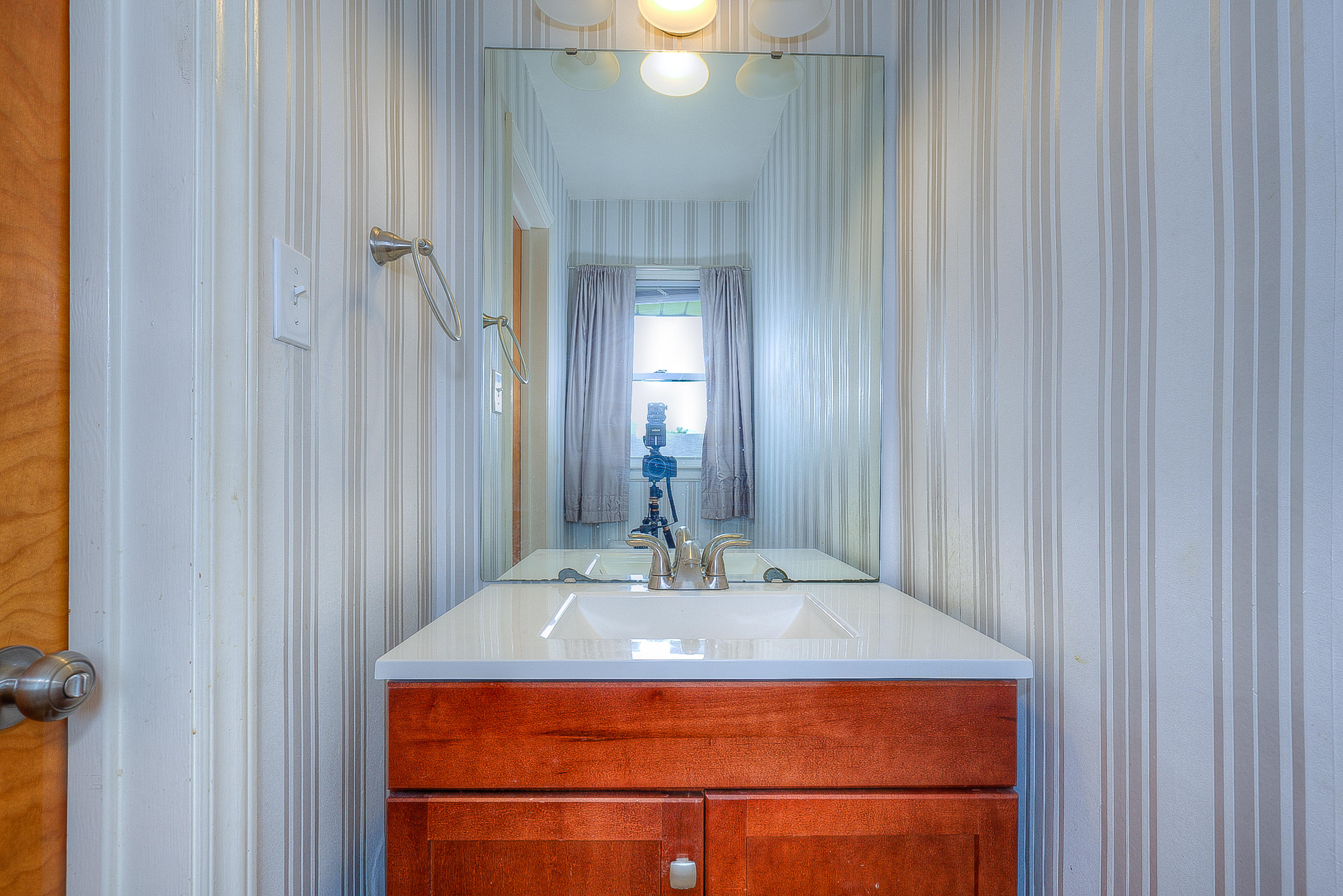 5710 Darby Road Roanoke, VA 24012 - Photo 19 of 24 Bathroom 1