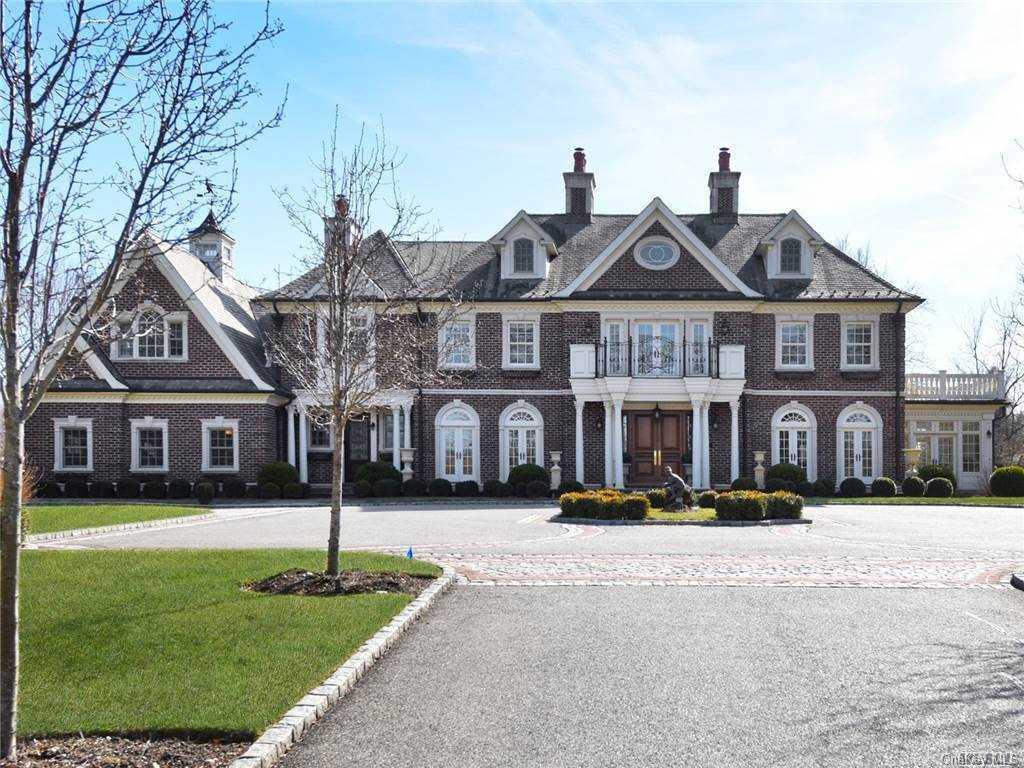 5 White Gate Drive Glen Head, NY 11545 - Photo 1 of 1