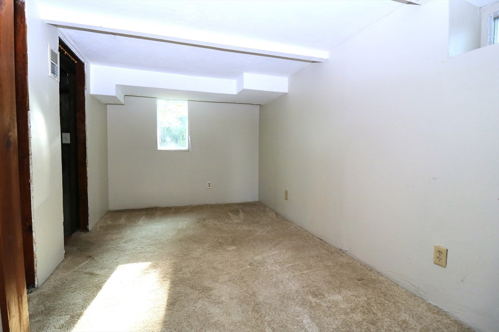 49 Lake View Road Weymouth, MA 02189 - Photo 21 of 26 Gallery Image 21