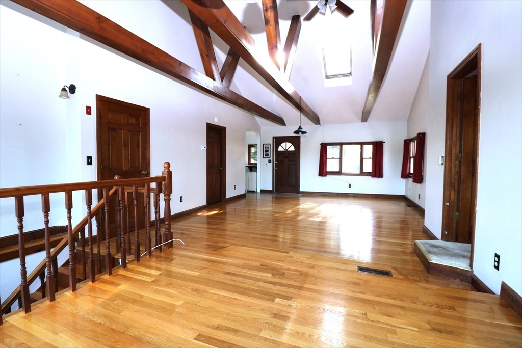 49 Lake View Road Weymouth, MA 02189 - Photo 6 of 26 Gallery Image 6