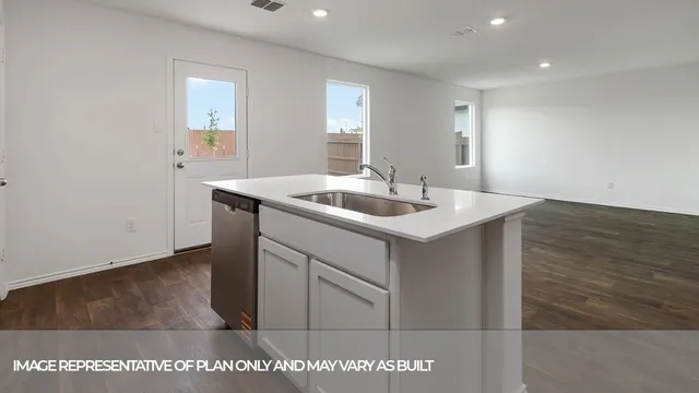 $257,990 | 406 Wild Goose Drive, Luling, TX 78648