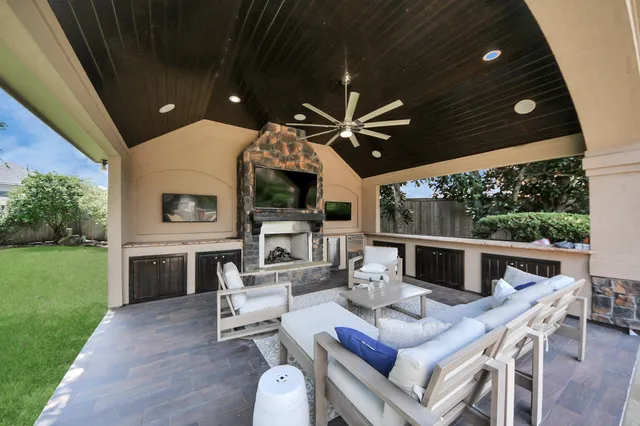 a outdoor living space with furniture and garden view