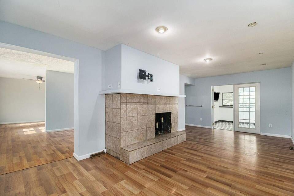 10632 Shaver Road Portage, MI 49024 - Photo 5 of 18 aHR0cHM6Ly9jb21wYW55Y2FtLXBlbmRpbmcuczMu