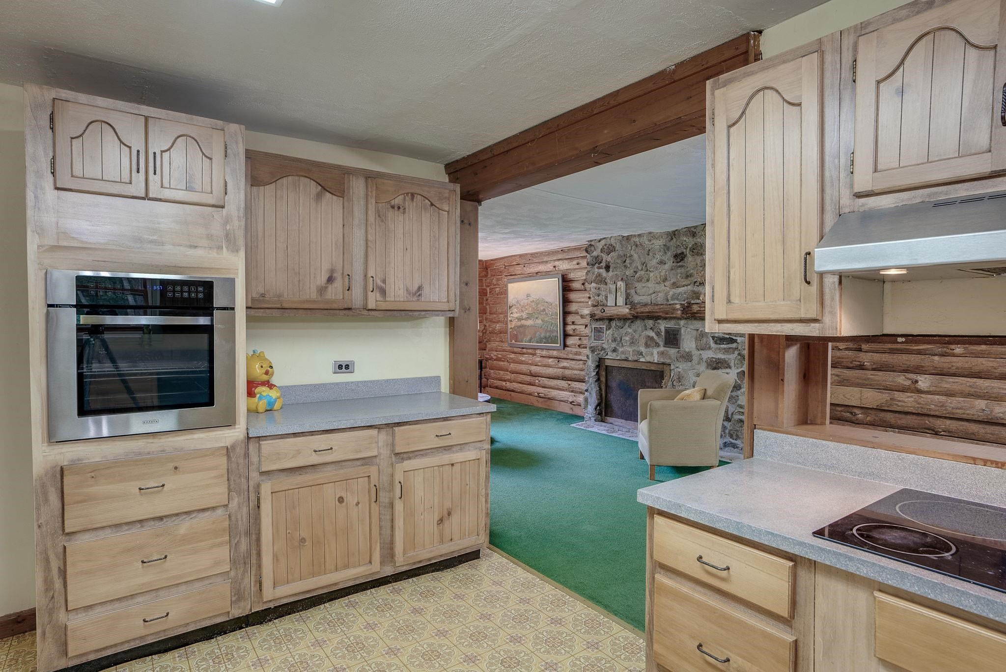 238 Bedford Road New Boston, NH 03070 - Photo 15 of 33