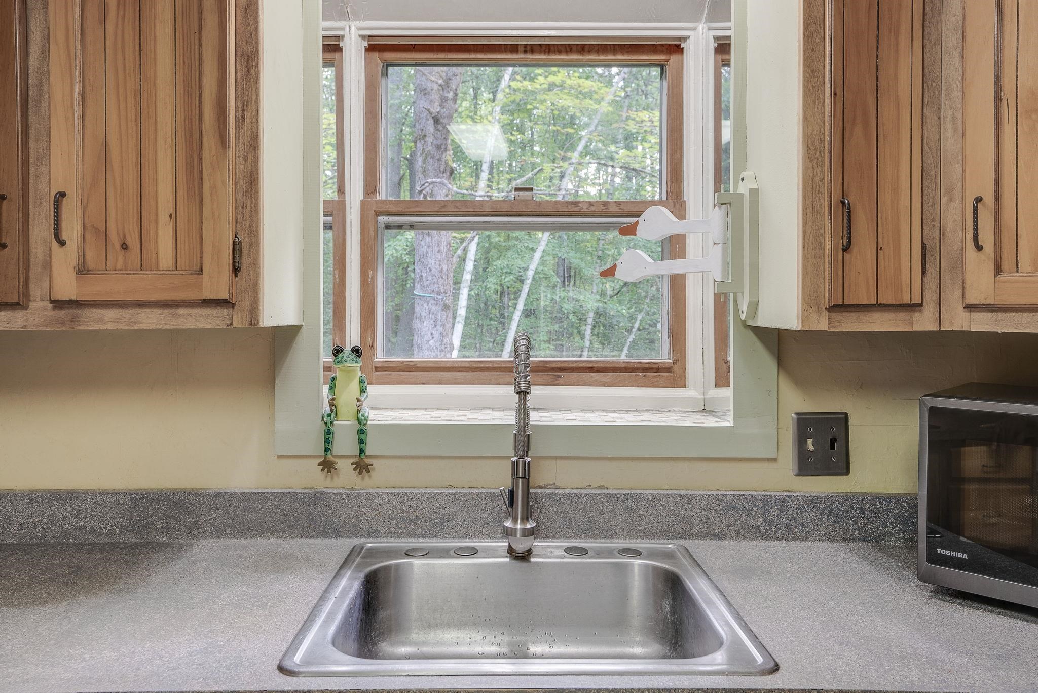 238 Bedford Road New Boston, NH 03070 - Photo 16 of 33