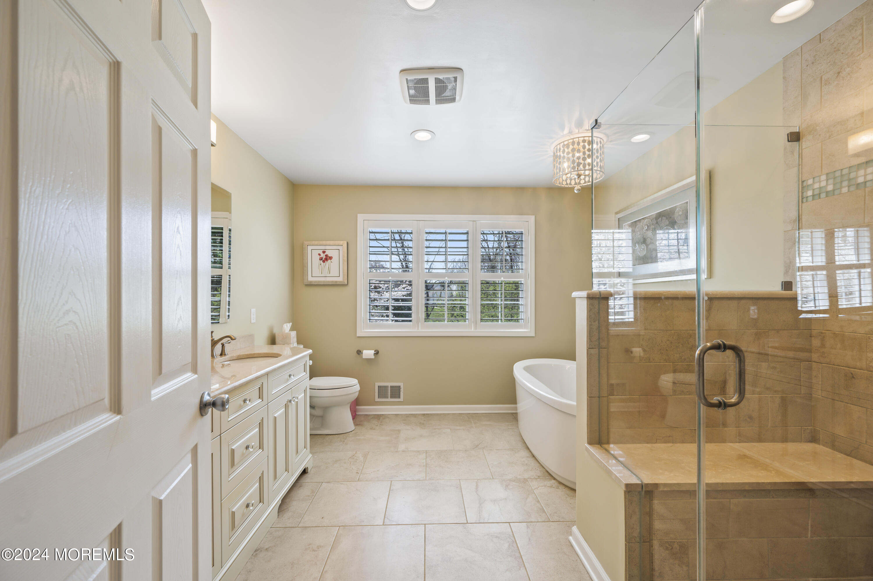2805 Newman Way Wall, NJ 07719 - Photo 17 of 31 a spacious bathroom with a bathtub and a sink