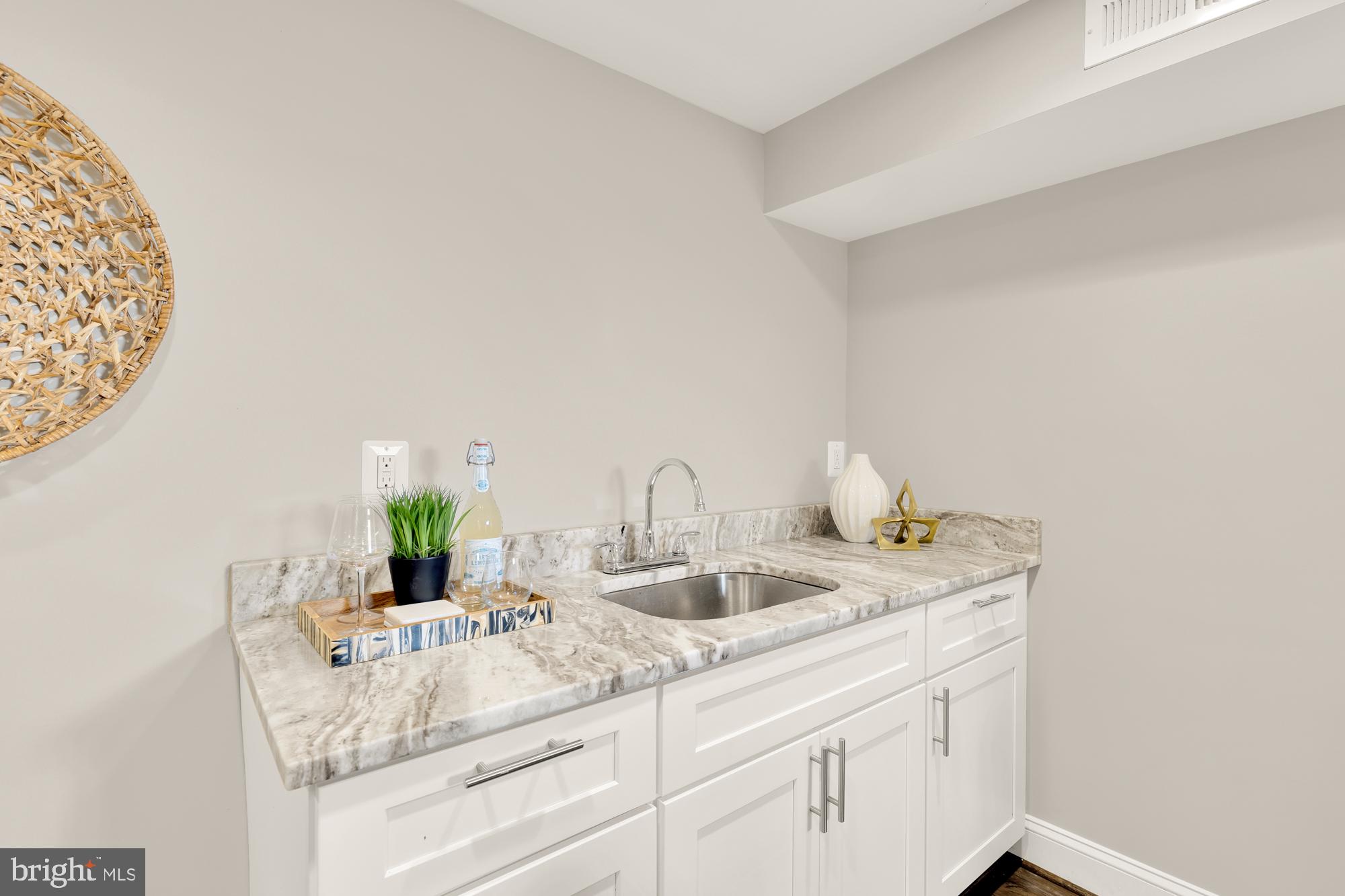 904 10th Street Northeast Washington, DC 20002 - Photo 37 of 43