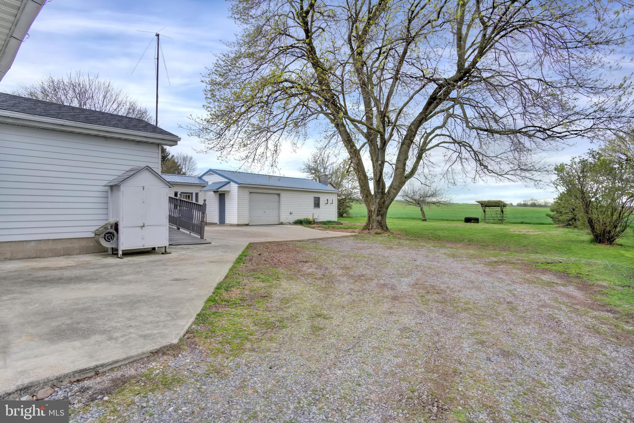 188 Bloserville Road Carlisle, PA 17015 - Photo 4 of 29