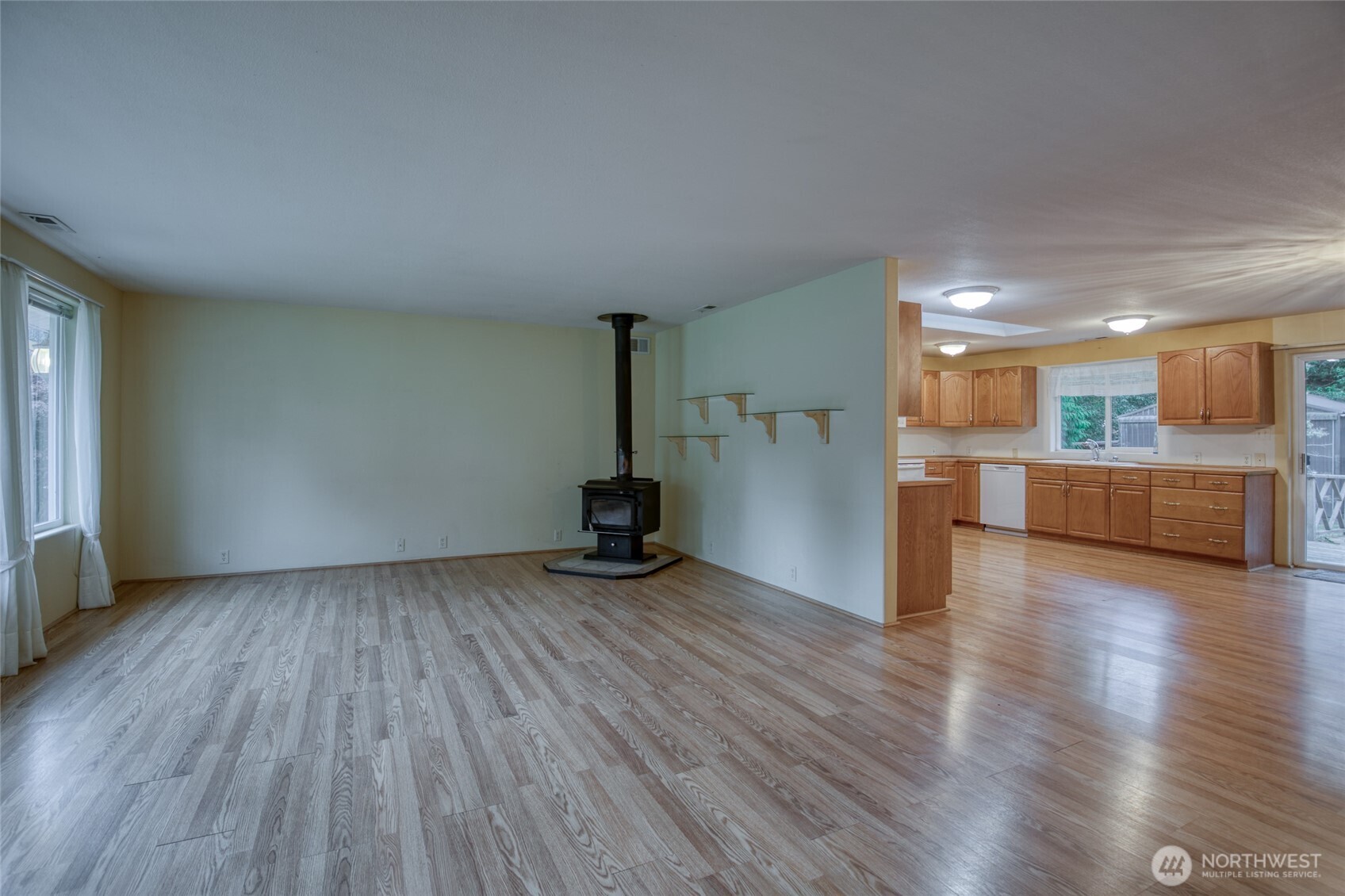 685 Copalis Beach Road Copalis Beach, WA 98535 - Photo 6 of 33 Gallery Image 6
