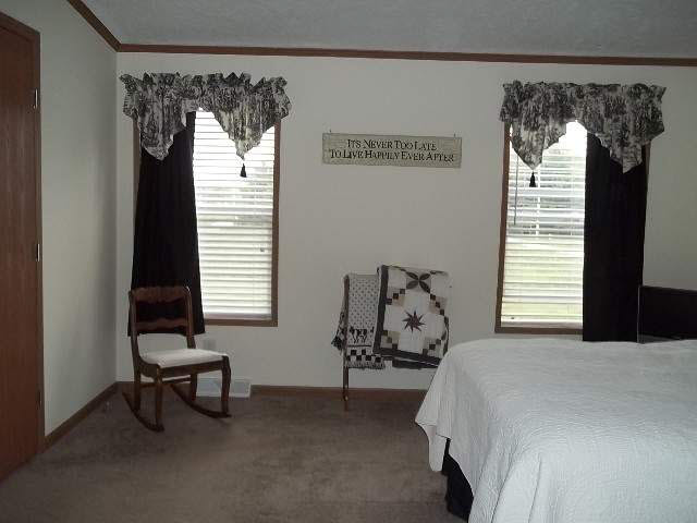 9840 South 200 E Road Muncie, IN 47302 - Photo 16 of 24 Gallery Image 16