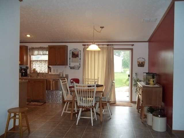9840 South 200 E Road Muncie, IN 47302 - Photo 3 of 24 Gallery Image 3