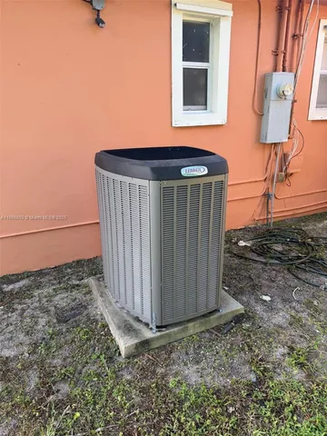 $525,000 | 361 Northeast 160th Terrace, Miami, FL 33162