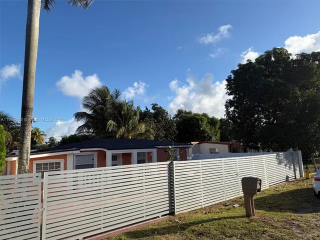$525,000 | 361 Northeast 160th Terrace, Miami, FL 33162
