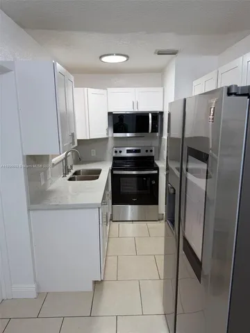 $525,000 | 361 Northeast 160th Terrace, Miami, FL 33162