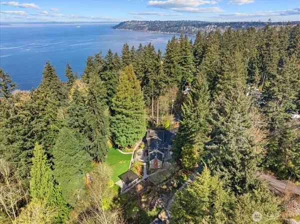 $1,150,000 | 2501 Southwest 149th Street, Burien, WA 98166